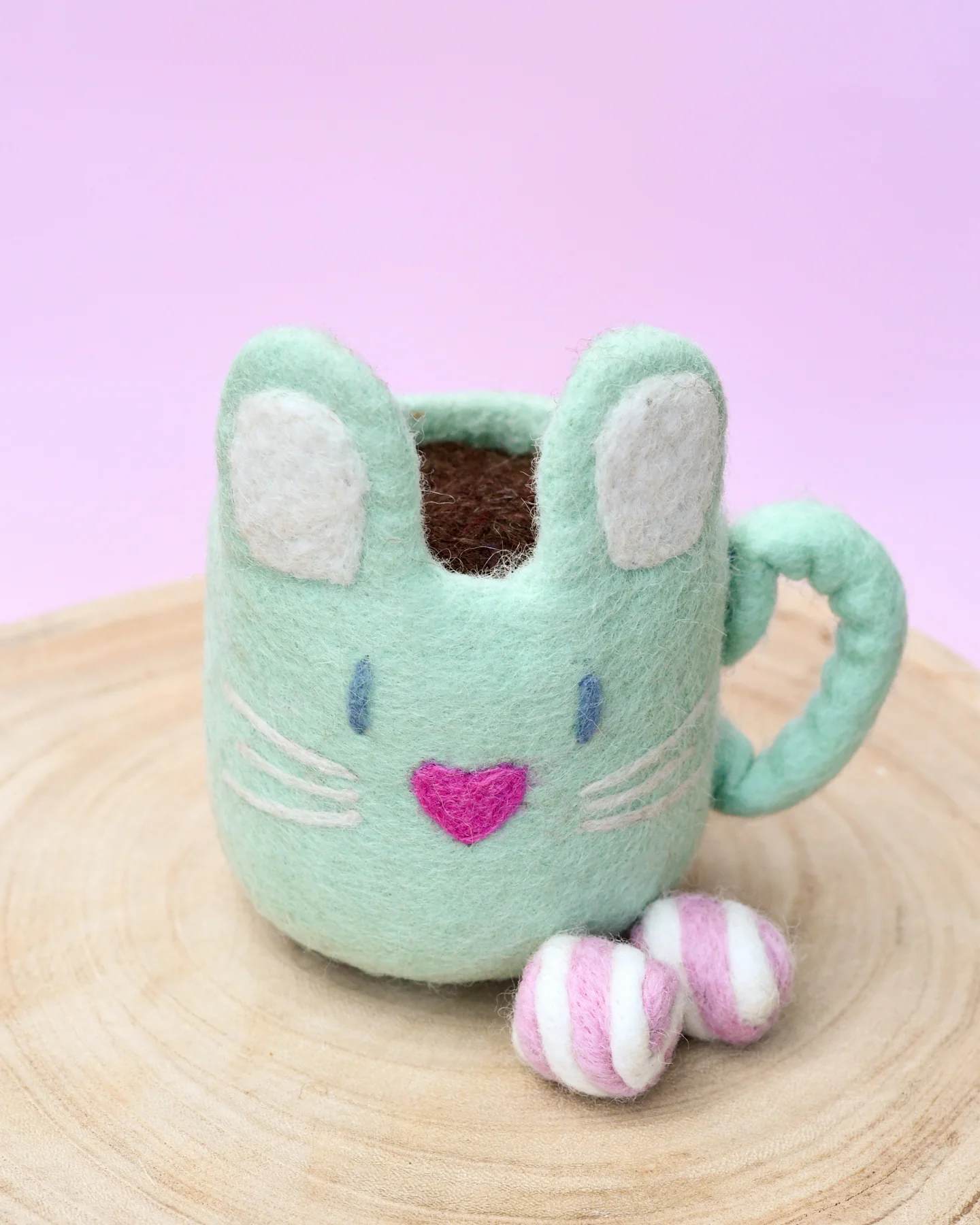 Tara Treasures Felt Bunny Hot Chocolate Mug with Marshmallows - Mint Green Cup