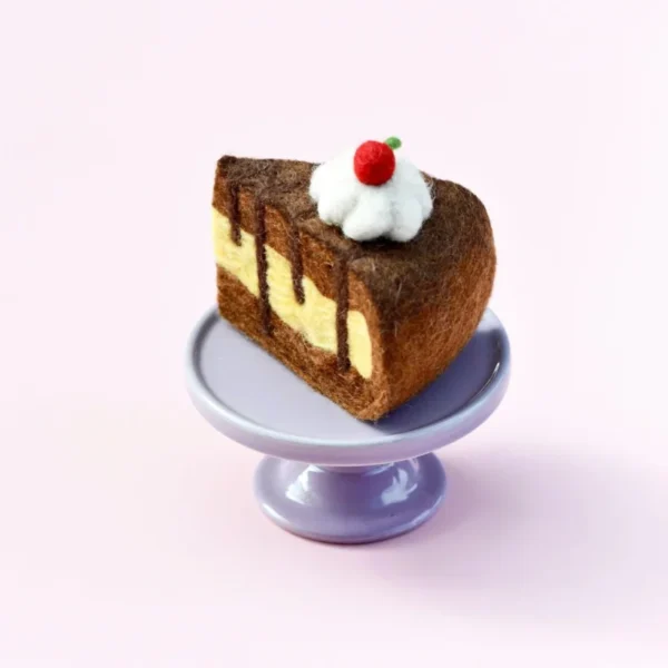 Tara Treasures - Felt Chocolate Caramel Cake Slice
