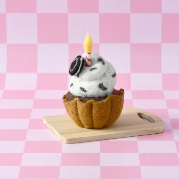 Tara Treasures - Felt Giant Oreo Cupcake with Candle