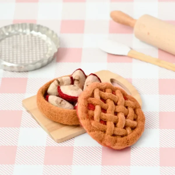 Tara Treasures - Felt Apple Pie Play Food Set