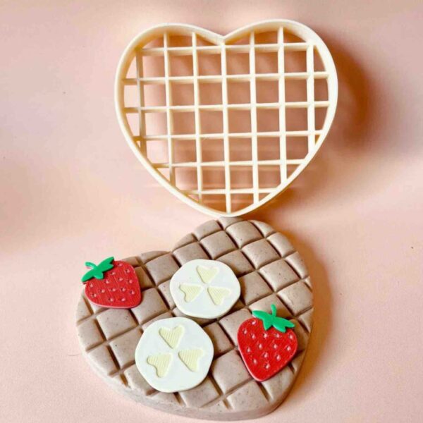 Beadie Bug Play - Waffle Heart Bio Cutter