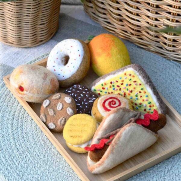 Tara Treasures - Aussie Picnic - Grazing Box of Australian Play Food